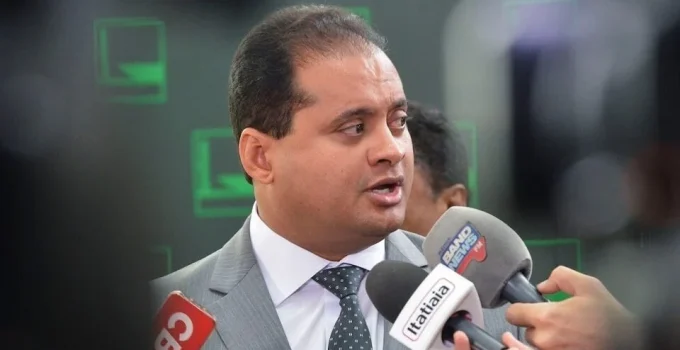 PF intima 31 investigados em esquema bilionário do INSS; líder do governo Lula é delatado