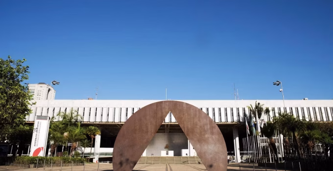 ALMG pode registrar recorde de reeleição: 90% dos deputados mineiros devem disputar novo mandato