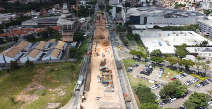 Avenida Cristiano Machado é interditada nesta terça (14) para ampliação de acesso próximo à nova trincheira de Venda Nova