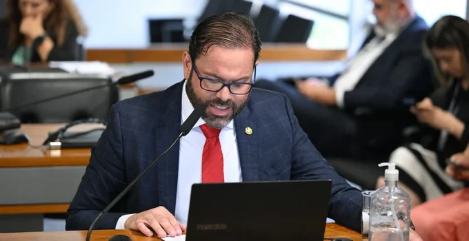 Senado envia missão oficial aos EUA para acompanhar brasileiros detidos após caso Ramagem