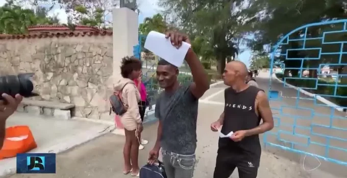 Nova Geração da Família Castro Ascende na Liderança Cubana em Meio a Pressões Americanas