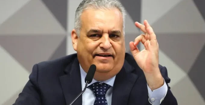 Gaspar rebate acusações no STF e diz que não aceitará "inversão de papéis"
