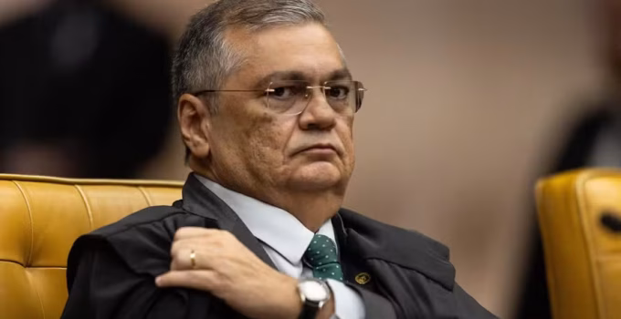 Dino propõe reforma ampla no Judiciário com penas mais duras para juízes corruptos