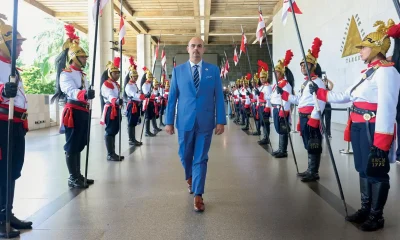 Governador de Minas Gerais explica parentesco e motivo da presença no velório do pai de Ana Paula Renault