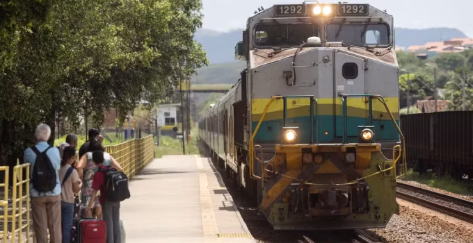 Trem de Passageiros da Vale tem circulação suspensa entre Belo Horizonte e Vitória; trecho mineiro é afetado