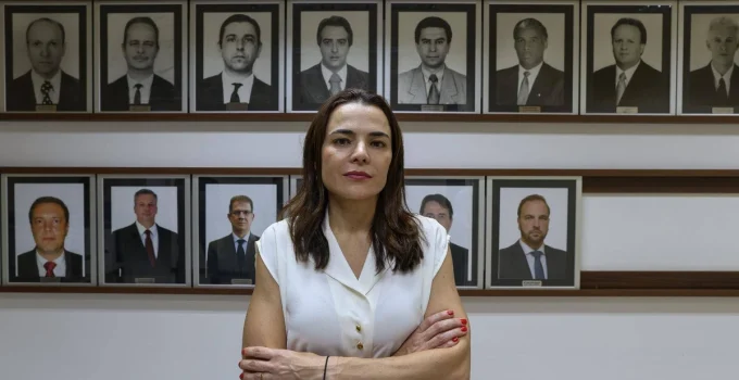 Ex-superintendente da PF em Minas assume posto estratégico no ICE em Miami após crise com EUA