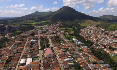 Justiça de Minas Gerais condena médico e ex-diretora de saúde por fraudar consultas e desviar R$ 36 mil dos cofres públicos