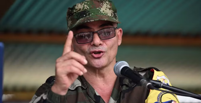 Iván Mordisco: Quem é o líder dissidente das Farc que desafia o governo colombiano e é comparado a Pablo Escobar