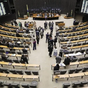 Oposição prevê votos suficientes para derrubar veto de Lula à Lei da Dosimetria