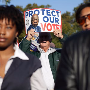 Suprema Corte dos EUA enfraquece Lei de Direitos de Voto, abrindo portas para discriminação racial