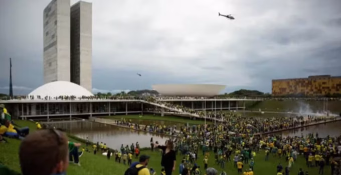 Congresso avalia veto de Lula em meio a crise e derrota no STF