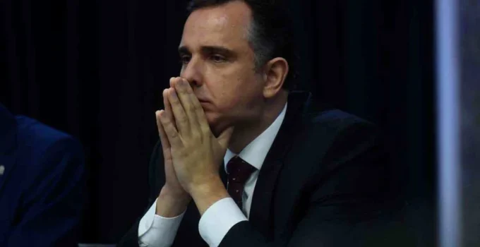 Pacheco adia decisão sobre governo de Minas e foca em articulação política nacional