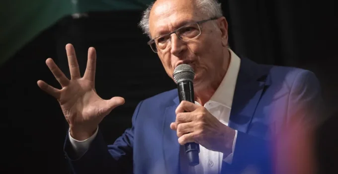 Alckmin defende mandatos temporários para ministros do STF e sugere reforma no Judiciário