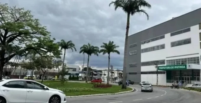 Servidores de Ipatinga encerram greve após aprovação de contraproposta com reajuste salarial e vale-alimentação