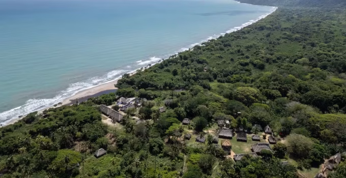 Paraíso Turístico na Colômbia Sob Terror: Violência Paramilitar Ameaça a Paz na Sierra Nevada de Santa Marta