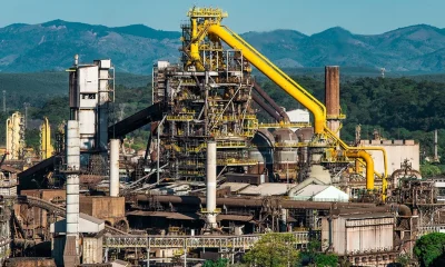 Usiminas destina quase R$ 1 bilhão para planta de Ipatinga em 2026, focando em modernização e sustentabilidade