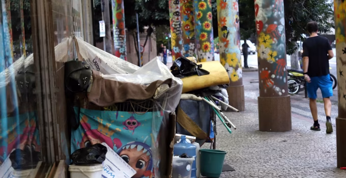 Câmara de BH aprova projeto polêmico para desobstruir calçadas; Prefeitura se manifestou contra
