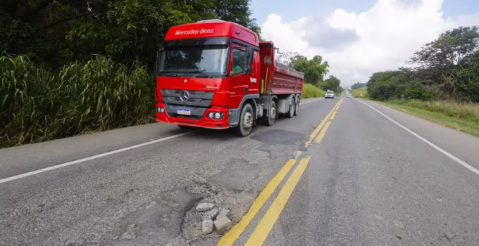 Rodovia do Aço: Ministro Anuncia R$ 90 Milhões em Obras e Previsão de Concessão para Melhorar a BR-393