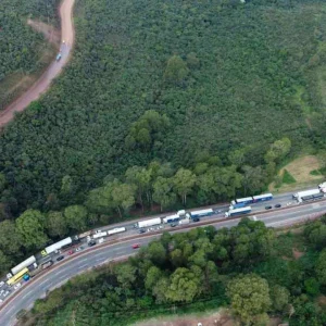 Fernão Dias: Pedágios para motoristas mineiros e paulistas sofrem reajuste de 15,6% a partir desta terça