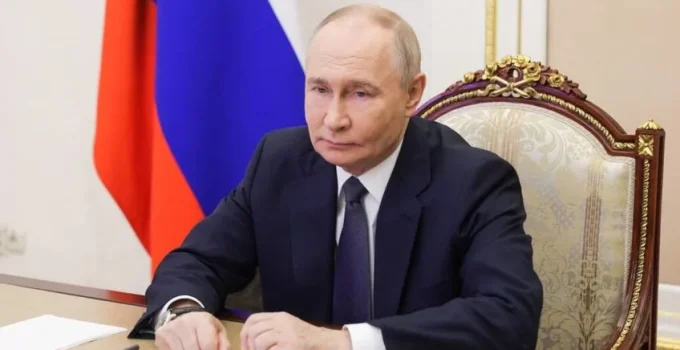 Putin afirma estar pronto para guerra se Europa iniciar conflito e critica postura europeia em negociações de paz