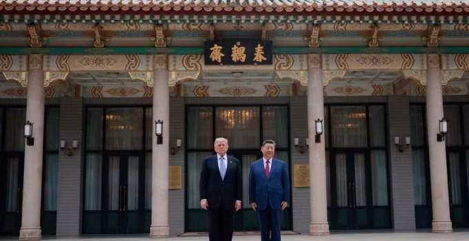 China exige trégua no Oriente Médio e alerta sobre Taiwan ao fim de visita de Trump; EUA comemoram acordos