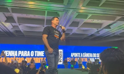 Flávio Bolsonaro compara filme a samba para Lula e promete "marretada" no governo