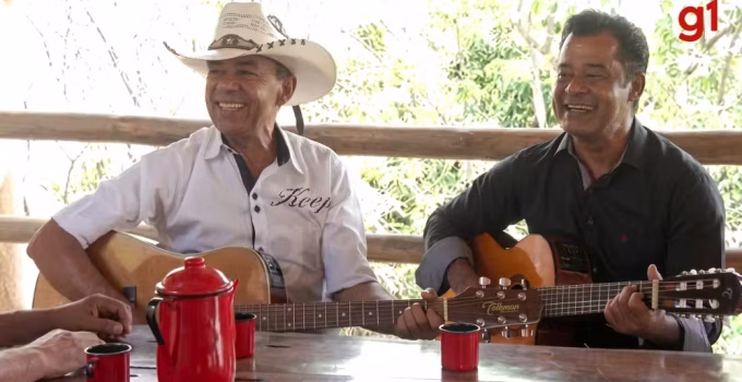 Mestre Valdo, ícone da música regional do Norte de Minas, morre aos 63 anos um dia após show