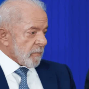 Lula alerta que falhas democráticas alimentam movimentos antissistema e defende diálogo com Trump