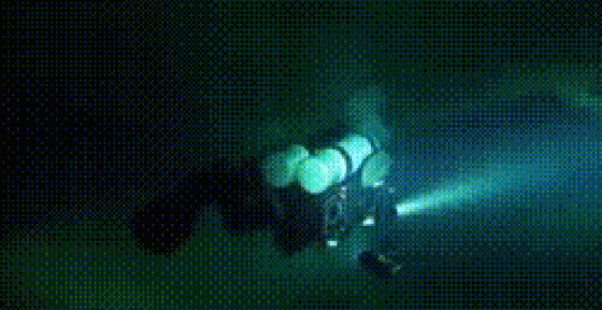 Vídeo Revela Interior da 'Caverna dos Tubarões' Onde Cinco Italianos Morreram em Mergulho nas Maldivas