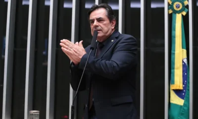 Domingos Sávio lança pré-candidatura ao Senado e consolida palanque de Flávio Bolsonaro em Minas Gerais