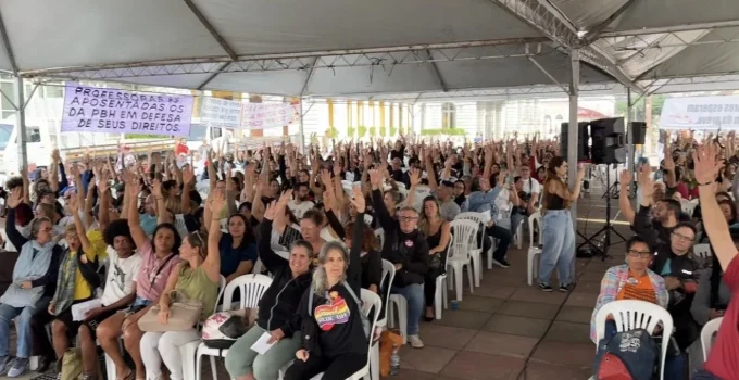Greve na Educação de BH: Professores Mantêm Paralisação Após Fim das Negociações Pela Prefeitura