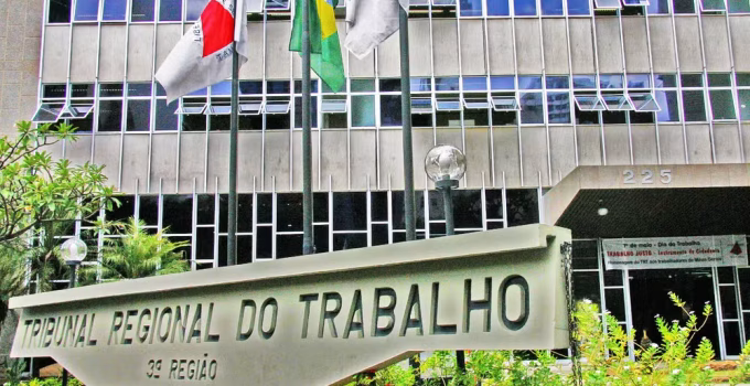 TRT-MG: Empresa em Pouso Alegre é condenada a pagar R$ 20 mil por câmeras em vestiário e assédio moral