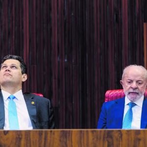Tensão com Alcolumbre trava pautas prioritárias do governo no Senado