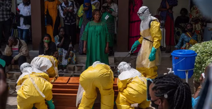 Terceiro Ataque em Hospital de Ebola no Congo Levanta Temores de Disseminação da Doença Rara
