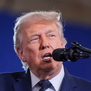 Irã Desafia Trump: Ameaças são 'Blefe' e Negociações Avançam Sob Tensão