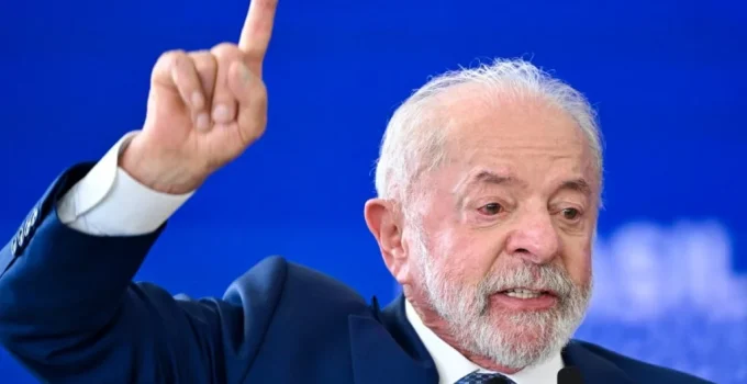 Lula celebra fim da escala 6x1 na Câmara como 'conquista histórica' e foca em direito à família