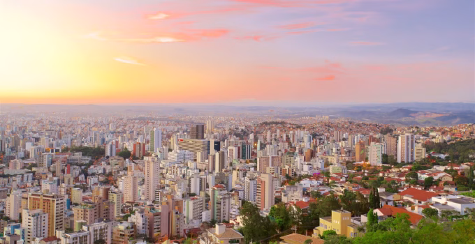 FHEMIG abre seleção para Médico Especialista em Belo Horizonte com salário de R$ 13.212; inscrições até 8 de junho