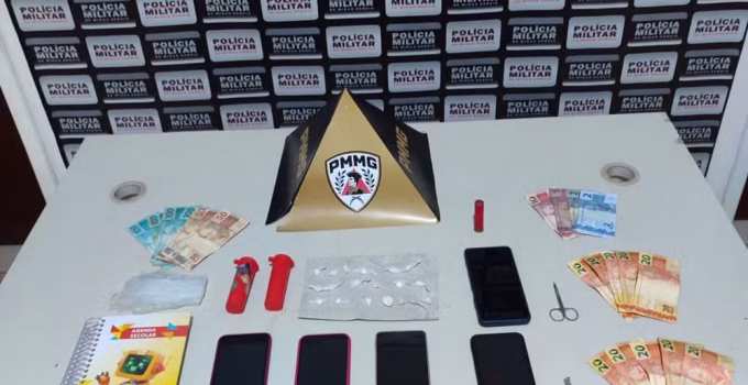 Drogas escondidas em fósforos, fogão e calha: Polícia prende cinco em Várzea da Palma, Norte de MG