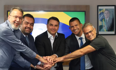 Queda de Flávio Bolsonaro no Sudeste acende alerta em MG e RJ; aliados temem palanques rachados