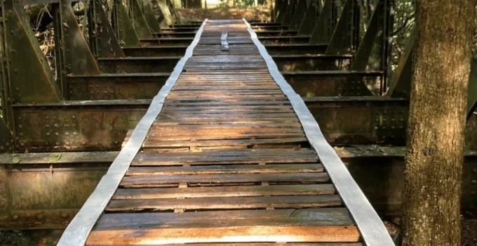 Ponte Metálica de 20 Metros Desaparece em Prados (MG) e é Localizada a 180 km de Distância