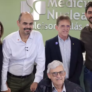 Governador de Minas visita novo Ambulatório Oncológico em Passos e celebra avanços na saúde regional