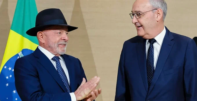 Lula no G7 busca diálogo com Trump contra tarifas e defende regras globais