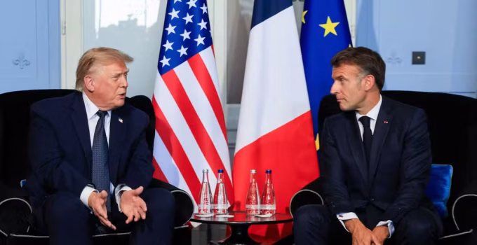 Trump anuncia acordo preliminar com Irã para encerrar conflito no Oriente Médio e reabrir Estreito de Ormuz