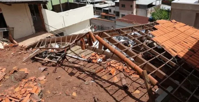 Liminar garante antecipação do PIS/Pasep para vítimas de chuvas na Zona da Mata mineira