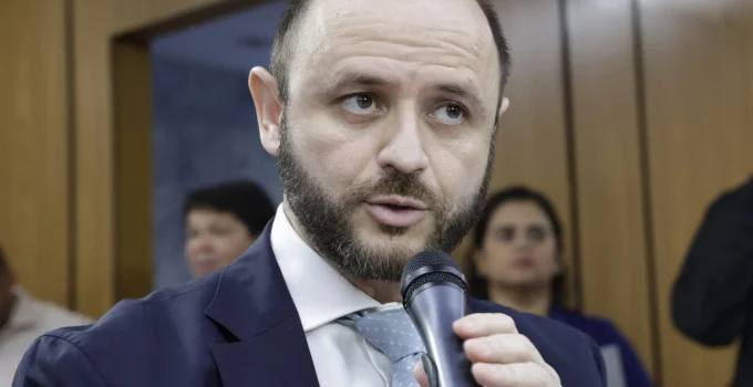Unifei Suspende Contratos com Fundação Após Denúncia de Fraude na Educação de MG