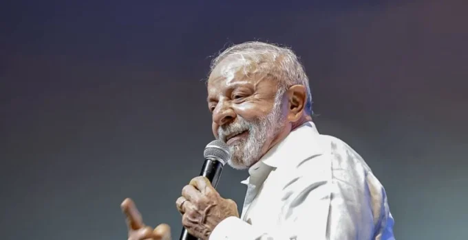 PT em MG: Lula testa 4 nomes para candidatura própria ao governo em 2026 após desistência de Pacheco