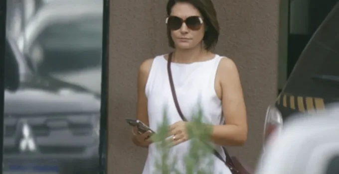 Michelle Bolsonaro acusa Flávio Bolsonaro de humilhação por disputa no PL do Ceará