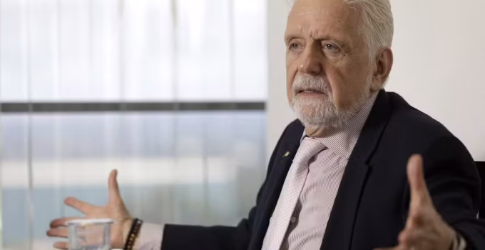 Jaques Wagner deixa liderança do governo no Senado após PF apontar 'vantagens indevidas'