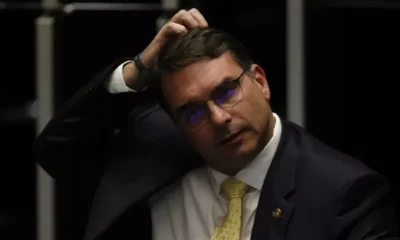 Itamaraty reage a Flávio Bolsonaro nos EUA e fala em 'traidores da pátria' em meio a disputa de tarifas