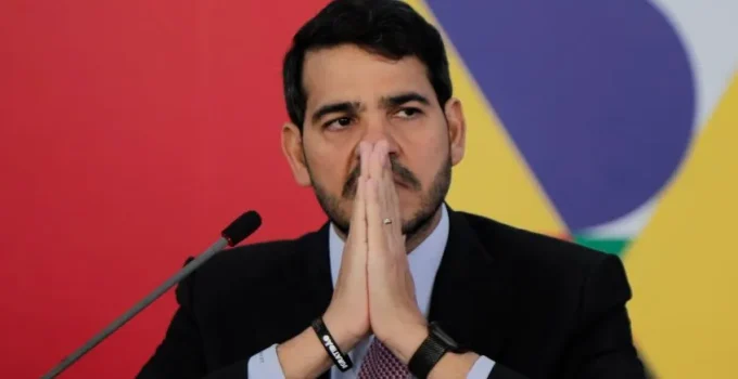 Articulação de Lula com relator e promessa de encontro com Alcolumbre precedem cancelamento de sabatina de Jorge Messias no Senado